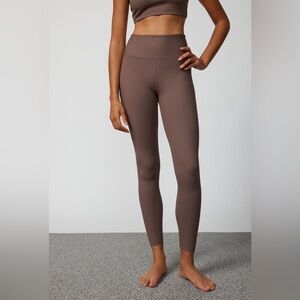 NWT Urban Outfitter Year Of Ours High High Essential Legging in Dark Oak